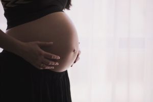 Article sur les indemnisations pour la grossesse des TNS